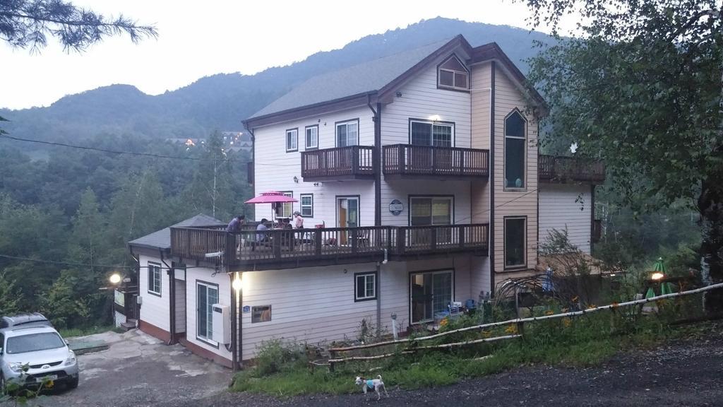 Secret Pension Pyeongchang Exterior photo
